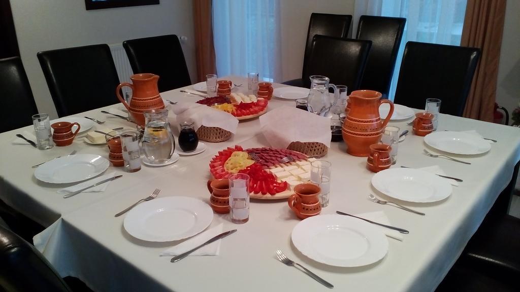 Pensiunea Casa Din VII Seusa Buitenkant foto